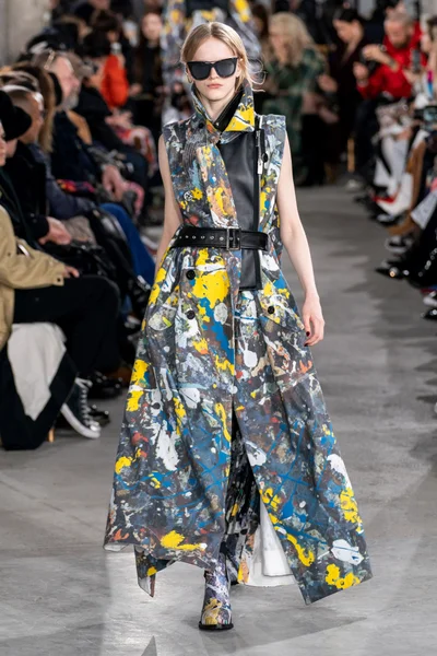 Look 14